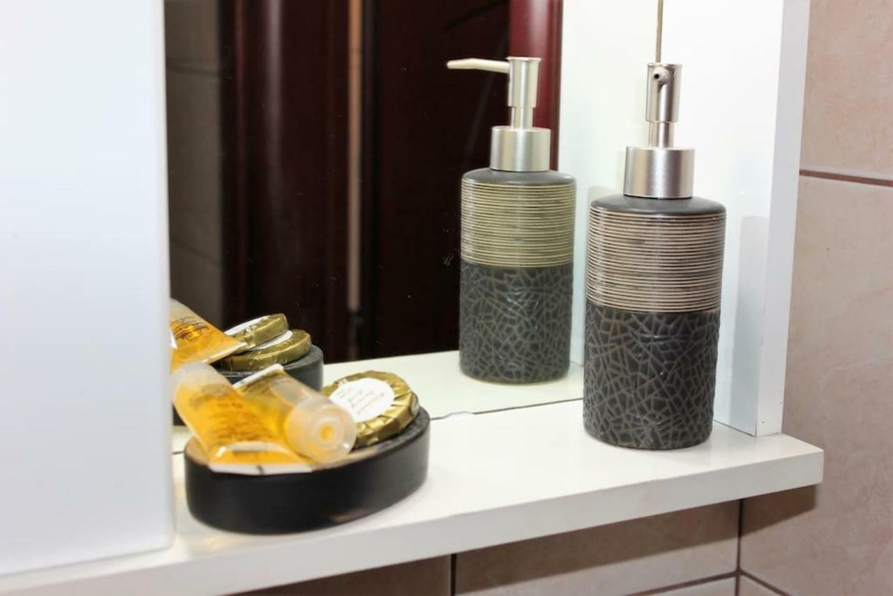 Central Studio! Fiber Wifi, Ac, Private, Self Check-In! Thessaloniki Exterior photo